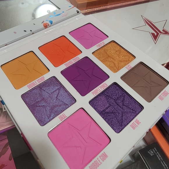 Mini Breaker palette from Jeffree Star Cosmetics - Picture 3 of 3